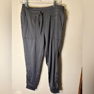 Woman’s Gray Jogger Pants